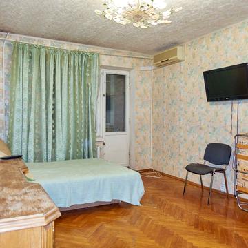 Оболонський просп., 22