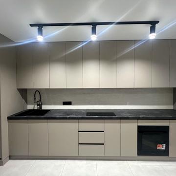 Костянтина Василенка вул. (30-річчя Перемоги), 14в