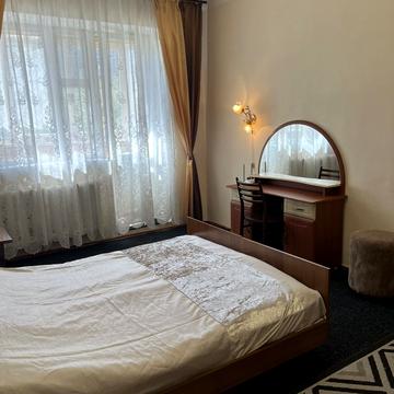 Князів Острозьких вул., 61