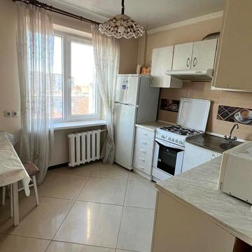 Євгена Патона вул., 4