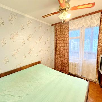 Оболонський просп., 40