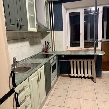 Вишняківська вул., 9