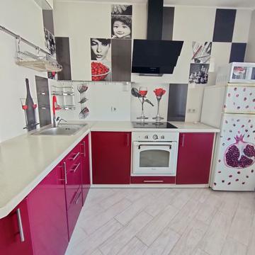 Бориса Гмирі вул., 12-Б