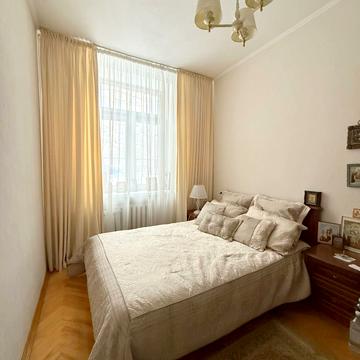 Троїцько-Кирилівська вул. (Олексія Терьохіна), 4