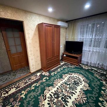 Радистів вул., 4