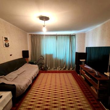 Степана Бандери вул., 5