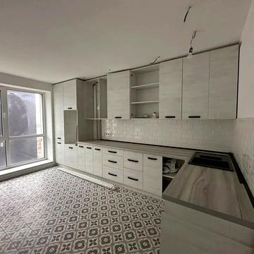 Романа Вірастюка вул., 1