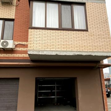 Співдружності вул., 1