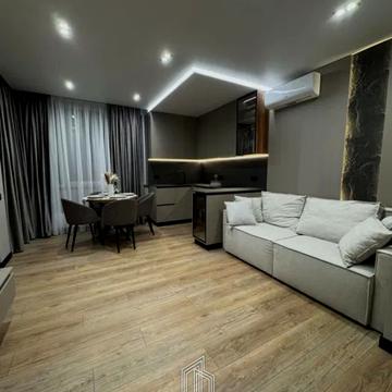 Родини Крістерів вул., 14-Б