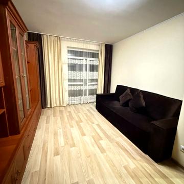 Пилипа Орлика вул., 1-А