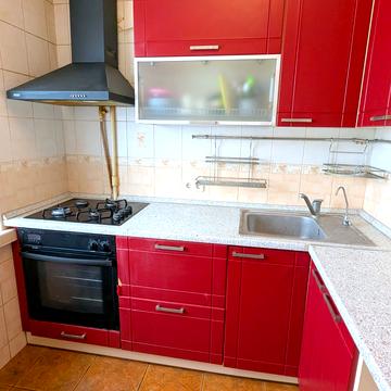 Райдужна вул., 10