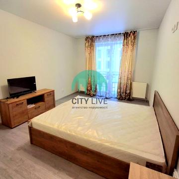 Лева Ребета вул., 10е