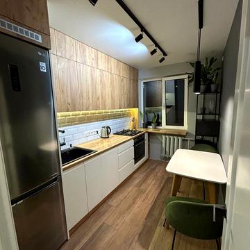 Набережна Перемоги вул., 48