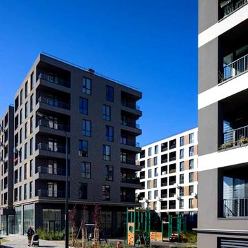 Героїв Майдану вул., 15