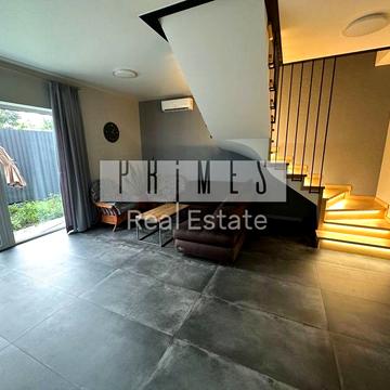 Костянтина Арефєва вул., 1