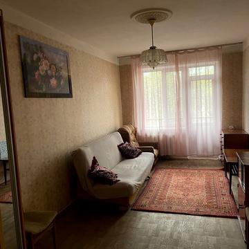 Уманська вул., 35