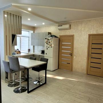 Соборний просп. (Леніна), 230