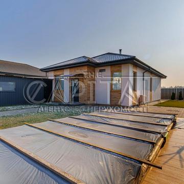 Світанкова, 4