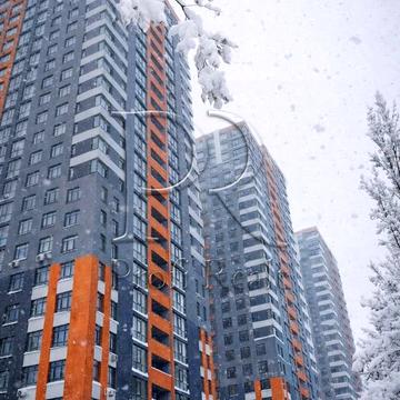 Миколи Гулака вул., 4