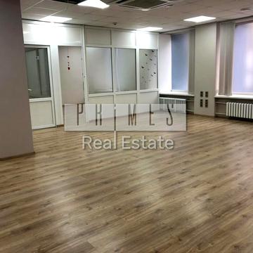 Болсуновська вул. (Сергія Струтинського), 2