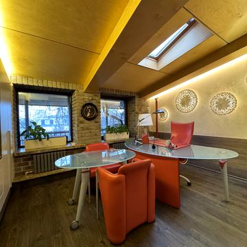 Дмитра Яворницького просп. (Карла Маркса), 42