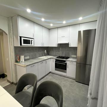 Сяйво вул., 11