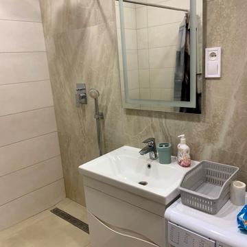 Тараса Шевченка просп. (Карла Маркса), 4