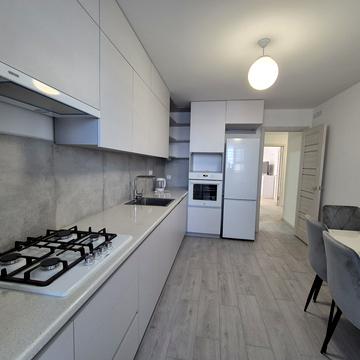 Василя Стуса вул., 17