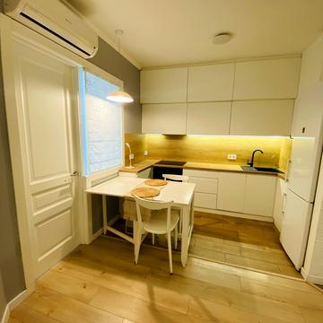 Вацлава Гавела бульв. (Івана Лепсе), 9-А