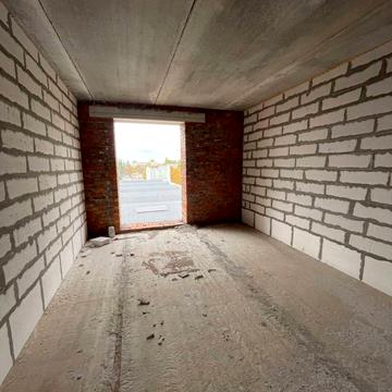 Тернопільська вул., 13