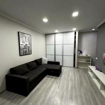 Бастіонна вул., 10