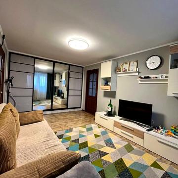 Камянецька вул., 103