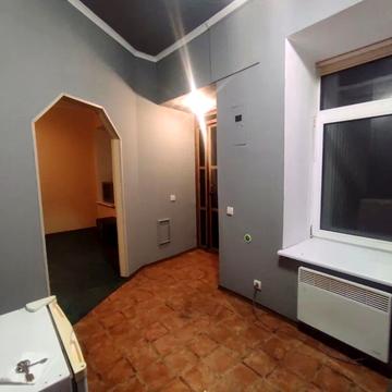 Короленка вул., 37