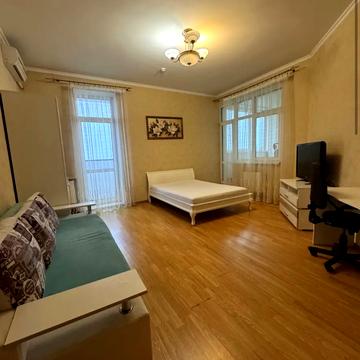 Євгена Коновальця вул. (Щорса), 44-А