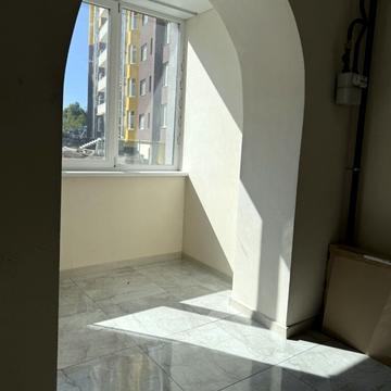 Озерна вул., 4