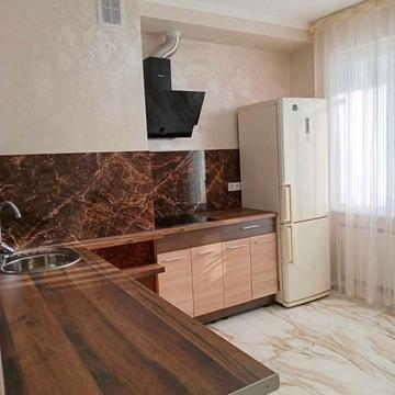 Євгена Чикаленка вул., (Будинок)