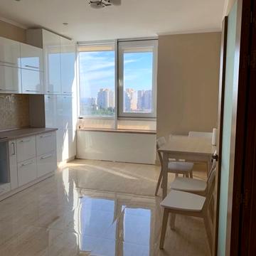 Добровольців вул. (Маршала Говорова), 10/6