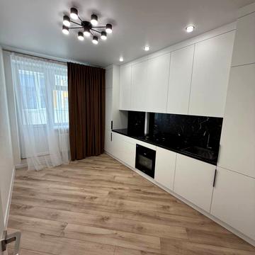 Степана Бандери вул., 30