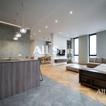 Антоновича вул. (Горького), 44