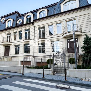 Новоселицька вул., 7