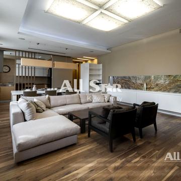 Софіївська вул., 14