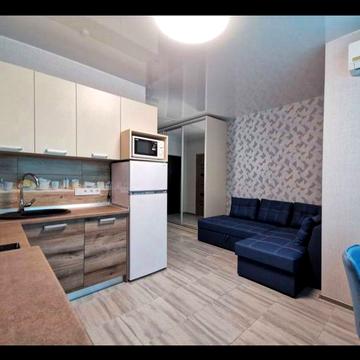 Практична вул., 8