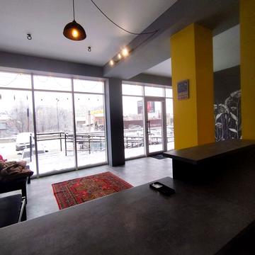 Бакинська вул., 11