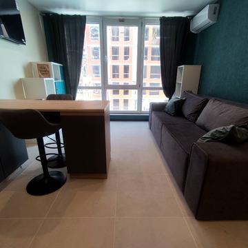 Романа Левицького вул., (Будинок 7)