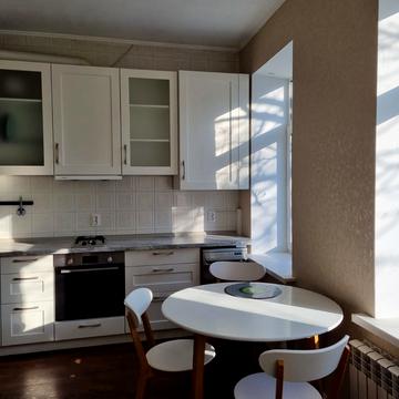 Межигірська вул., 22