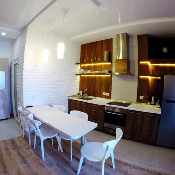 Генуезька вул., 5