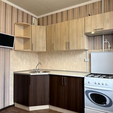 Ігоря Каплуненка вул. (Декабристів), 81