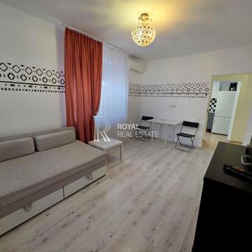 Львівська вул., 5