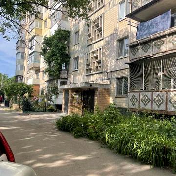 Геранієва вул., 12