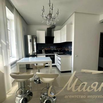 Велика Васильківська вул. (Червоноармійська), 58